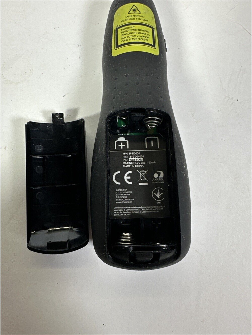 Logitech Wireless Presenter R400, PowerPoint Clicker with Laser Pointer, Used - Picture 3 of 3